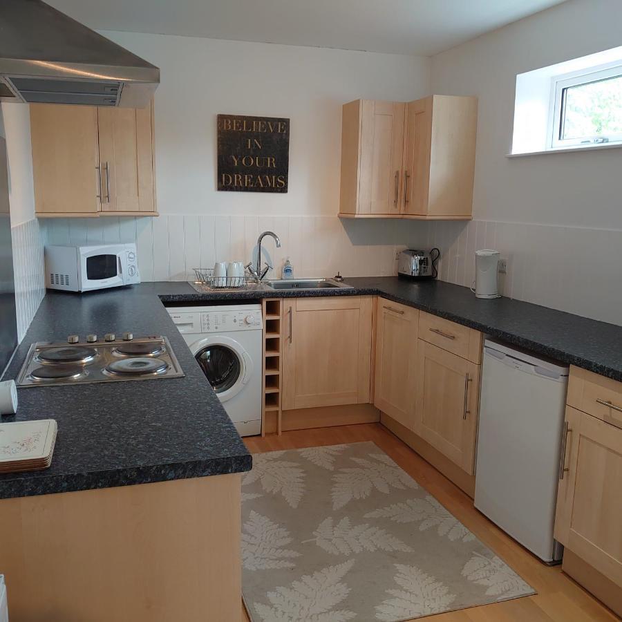 Annexe In Cherhill, Opposite Cherhill White Horse المظهر الخارجي الصورة